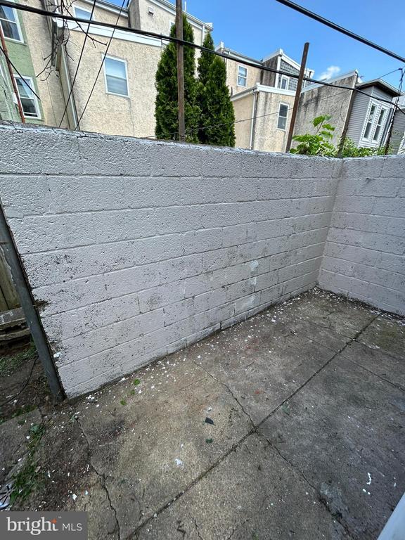 Building Photo - 1861 Judson St