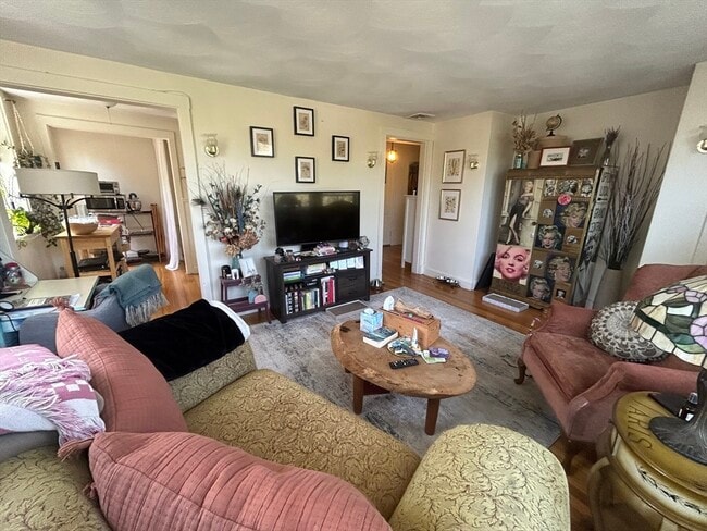 Building Photo - 66 Lake Avenue