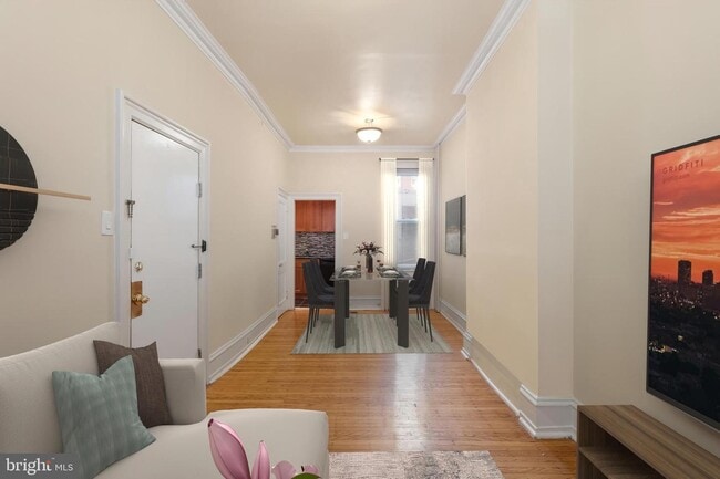 Building Photo - 2433 Fairmount Ave