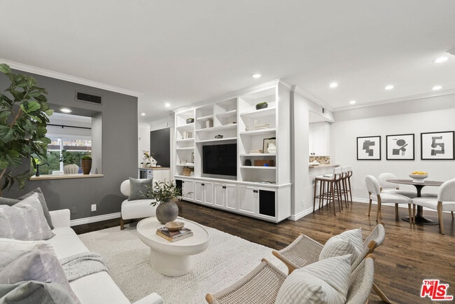 Building Photo - 830 17th St