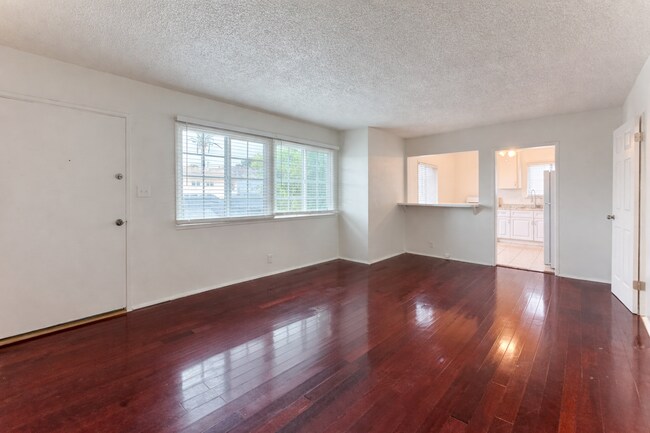 Foto del edificio - 906 Edgewood St