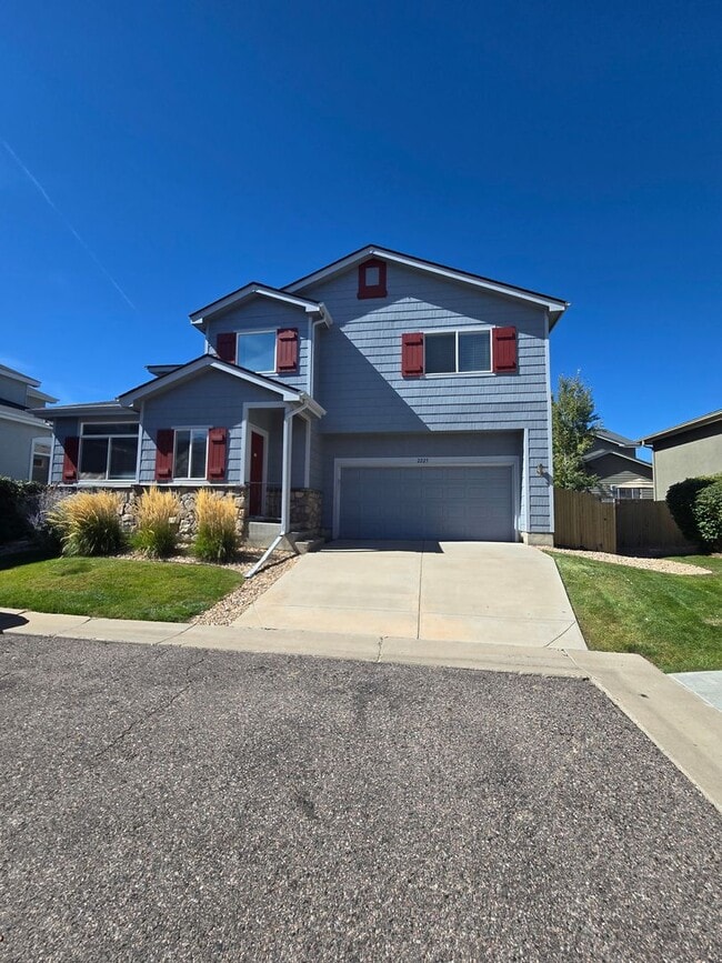 Spacious well maintained 3 bedroom home - Spacious well maintained 3 bedroom home