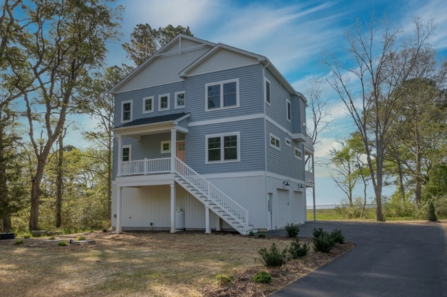 Building Photo - 6620 S Point Rd