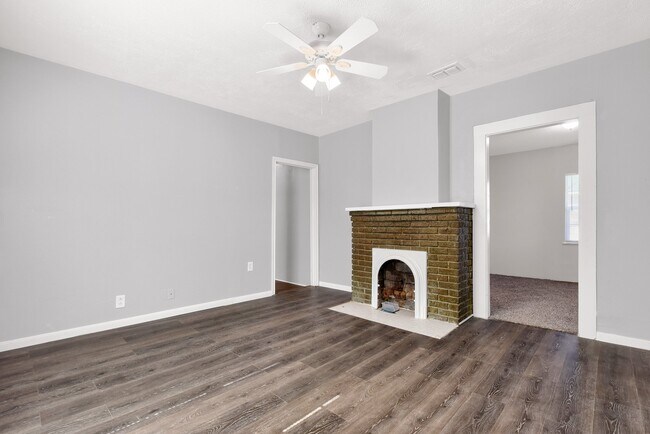 Building Photo - 638 Gilcrease St