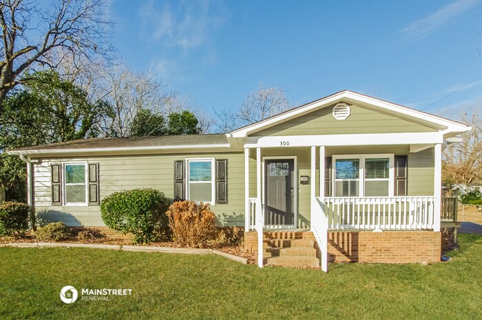 Foto principal - 300 S Branch St
