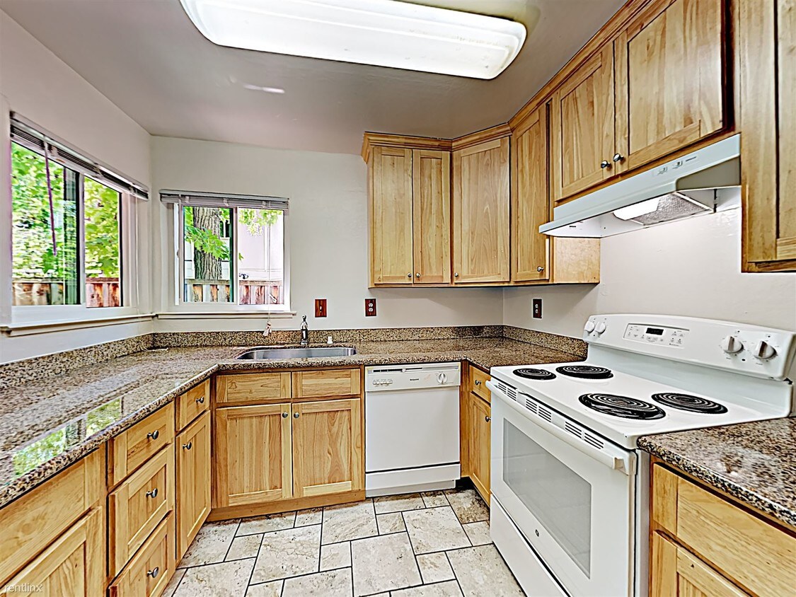 Foto principal - 1589 Brookvale Dr
