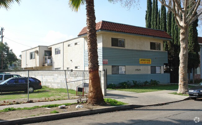 Foto del edificio - 14524-14530 Vose St