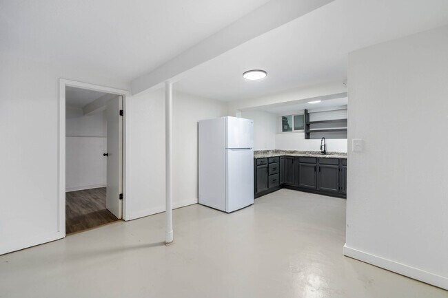 Foto del edificio - 128 E 10th Ave