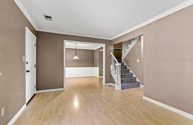 Foto del edificio - 4628 Fieldmoor Dr