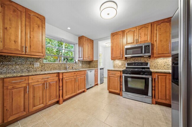 Foto del edificio - 5842 Alton Rd