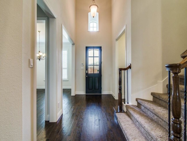 Building Photo - 3111 Gentry Dr