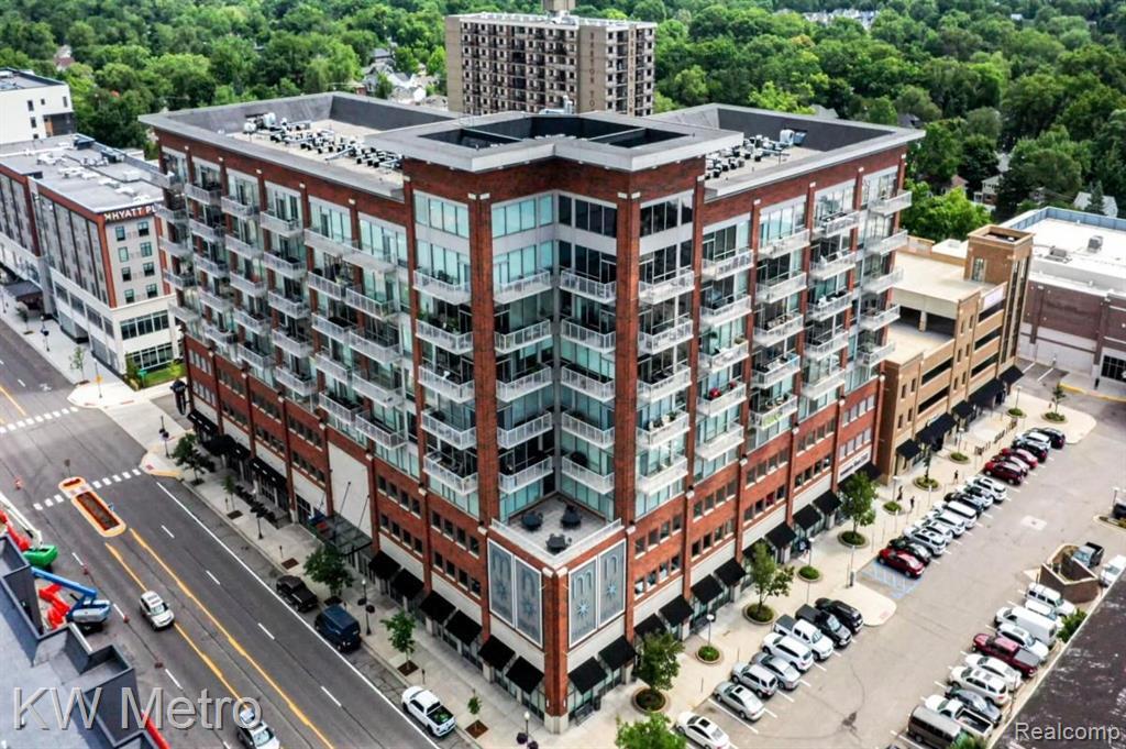 Foto principal - 350 N Main St
