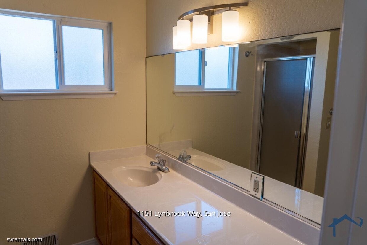 Foto principal - 1151 Lynbrook Way