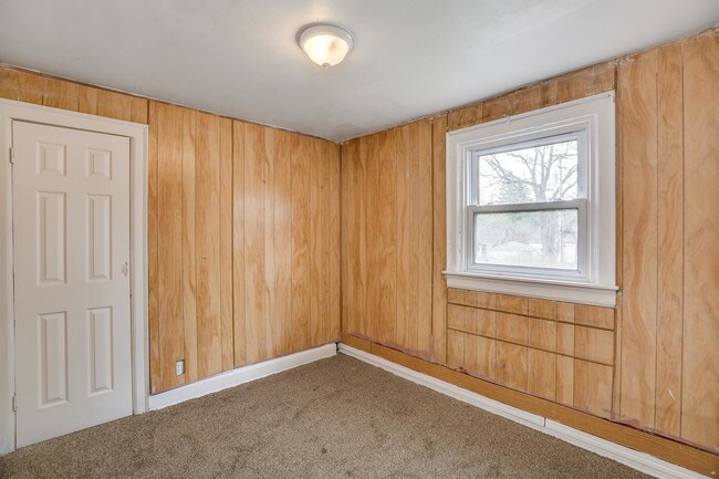 Building Photo - 16584 Beaverland St