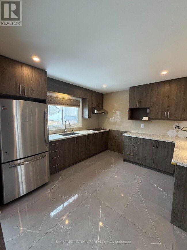 Building Photo - 11 Roughfield Crescent