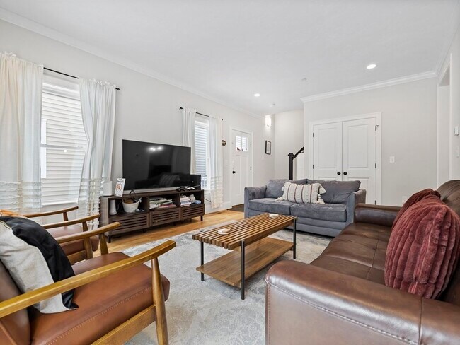 Foto del edificio - 443 Neponset St