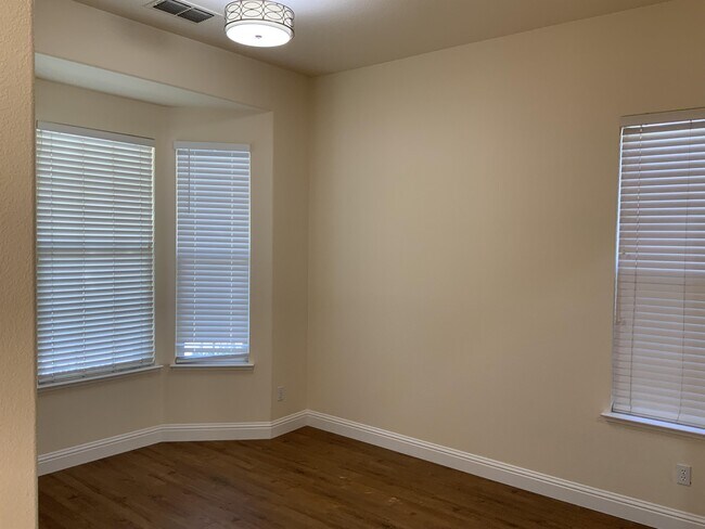 Building Photo - 1056 Galston Dr