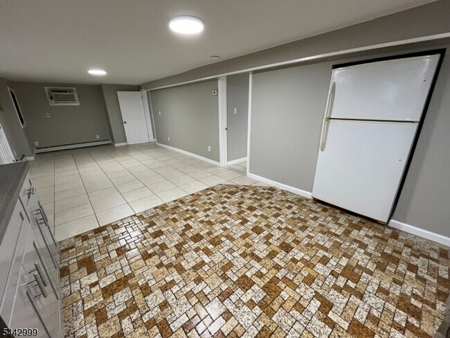 Foto del edificio - 103 Sylvan Ave