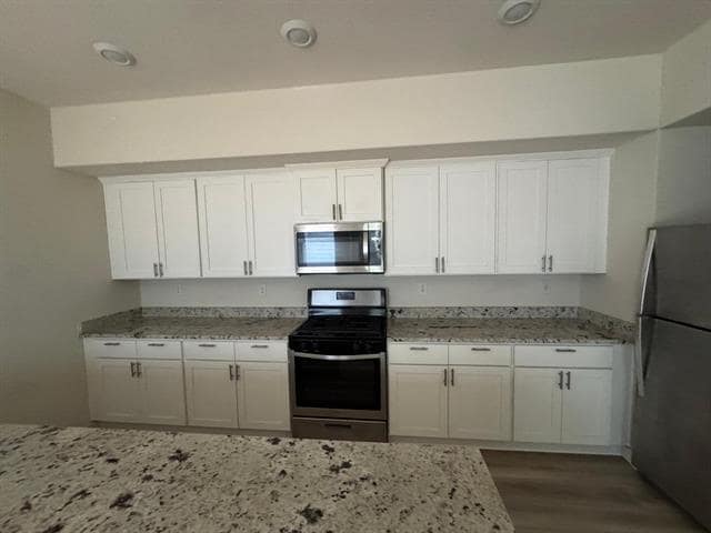 Foto del edificio - 315 Marsh Ln