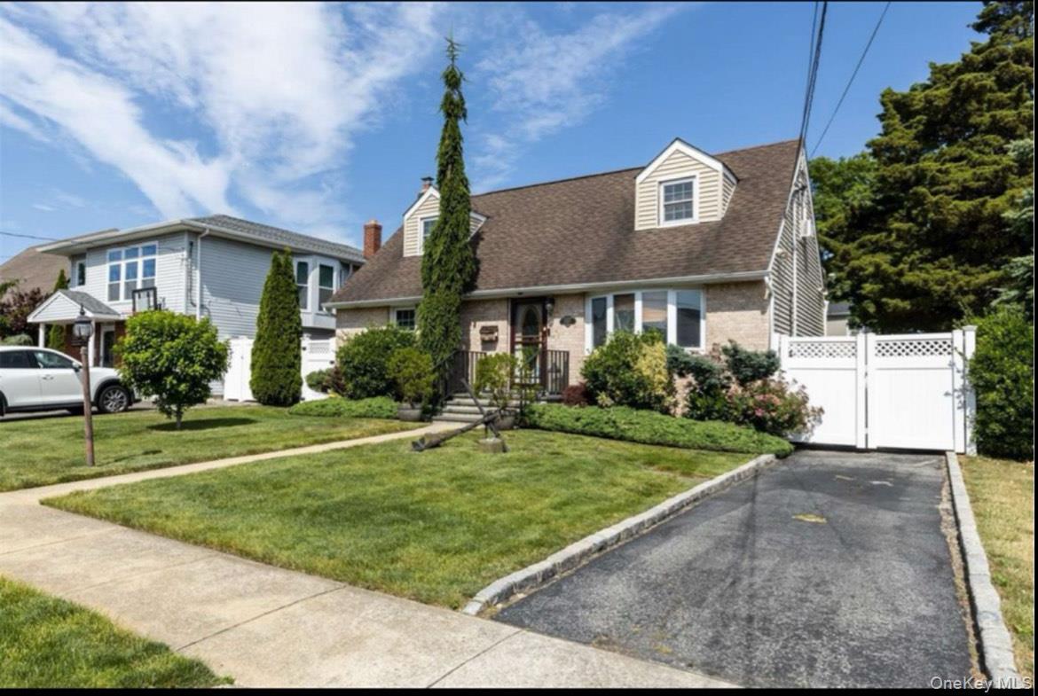 Foto principal - 2207 Willow St