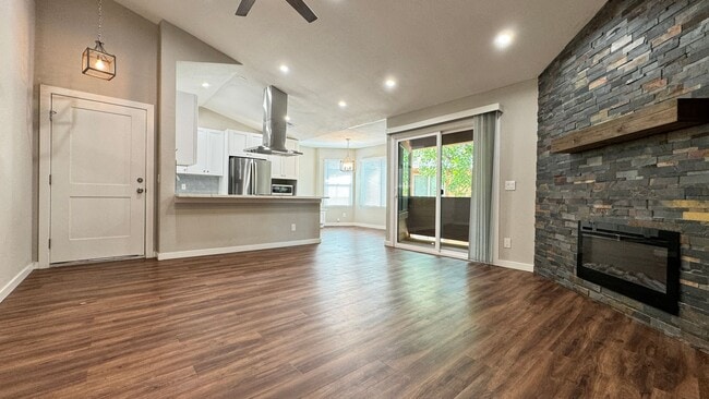 Photo - Southwest (Irvington and Midvale Pk) top f... Apartment
