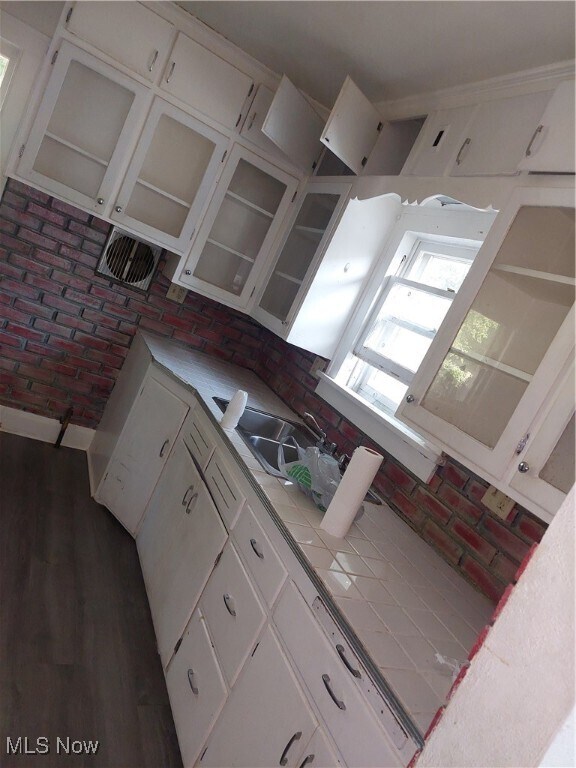 Foto del edificio - 3842 Watson Ave