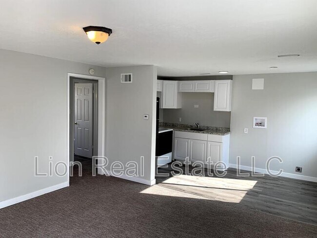 Foto del edificio - 839 W 1300 S St