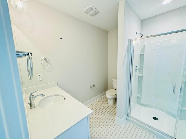 Building Photo - 4 bedroom End Unit Townhome in Wendell Fall