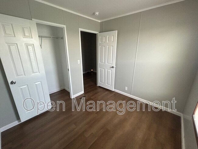 Building Photo - 3070 Ochoco St