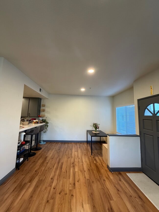 Building Photo - 2960 Champion Way
