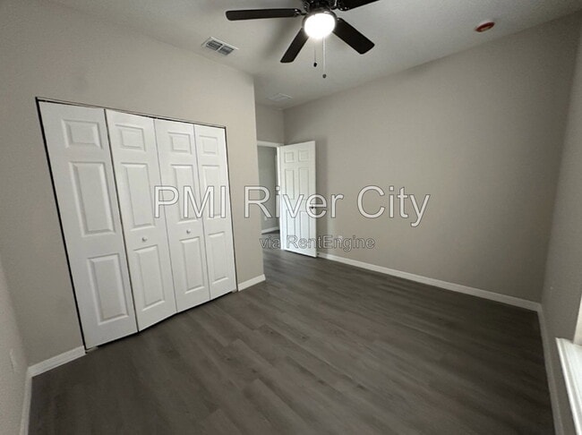 Building Photo - 6715 Bakersfield Dr