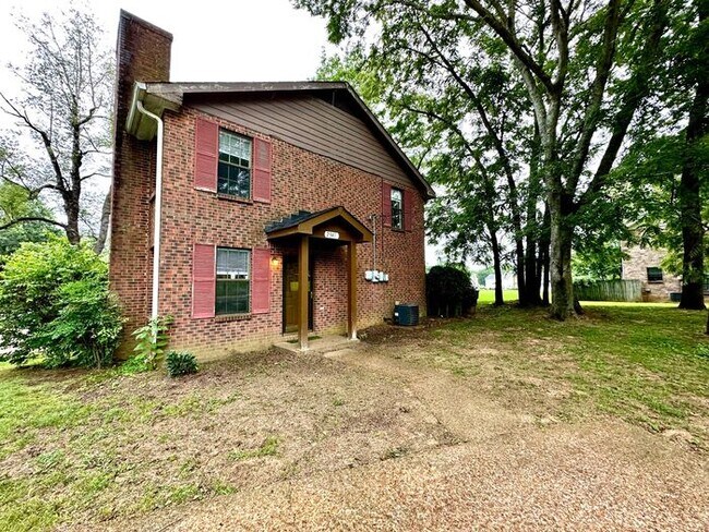 Building Photo - Spectacular Special - $1/2 OFF First Month...