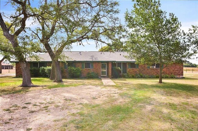 Building Photo - 5180 FM972