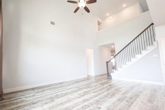 Building Photo - 317 Monument Hill Dr