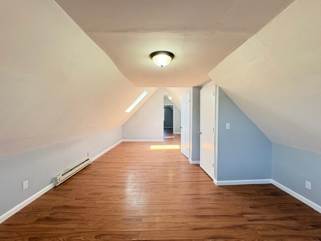 Building Photo - 130 4th St