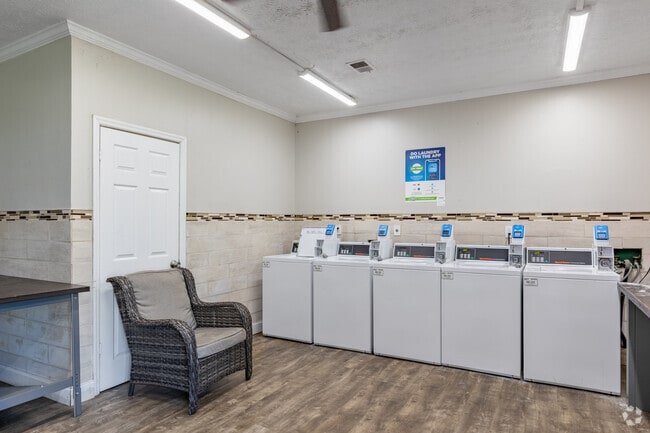Laundry Center - Alcovy Terrace