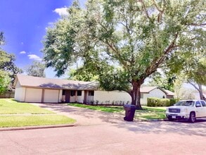 Building Photo - 8302 Coastway Ln