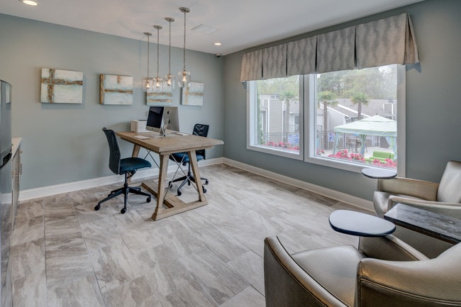 Centro de negocios - Rosemont Peachtree Corners