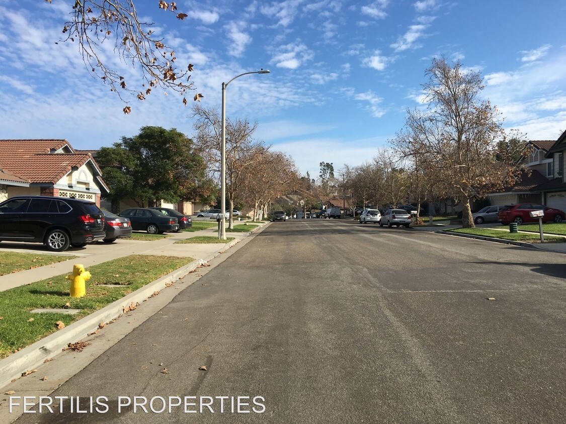 Foto del edificio - 3155 Dogwood Dr