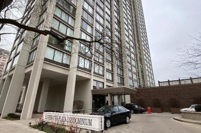 Primary Photo - 5455 N Sheridan Rd