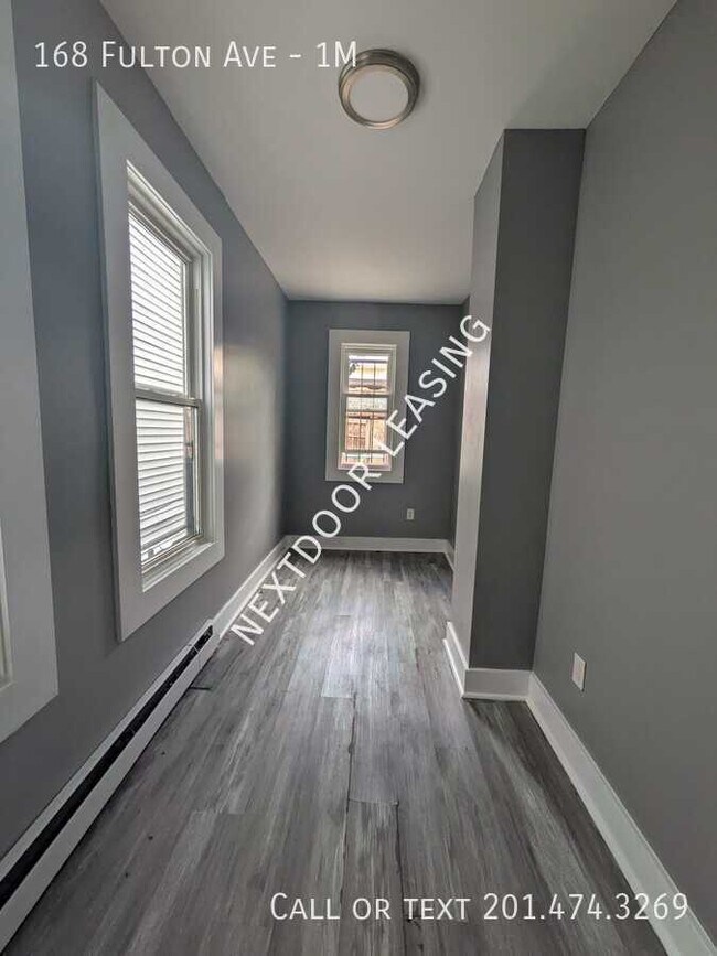 Foto del edificio - 168 Fulton Ave