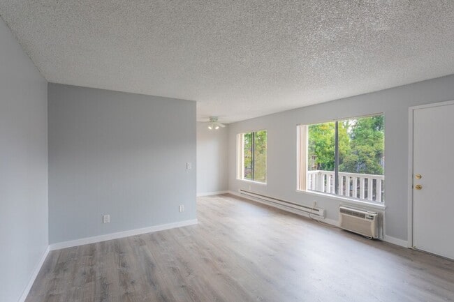 Interior Photo - Del Coronado Apartments