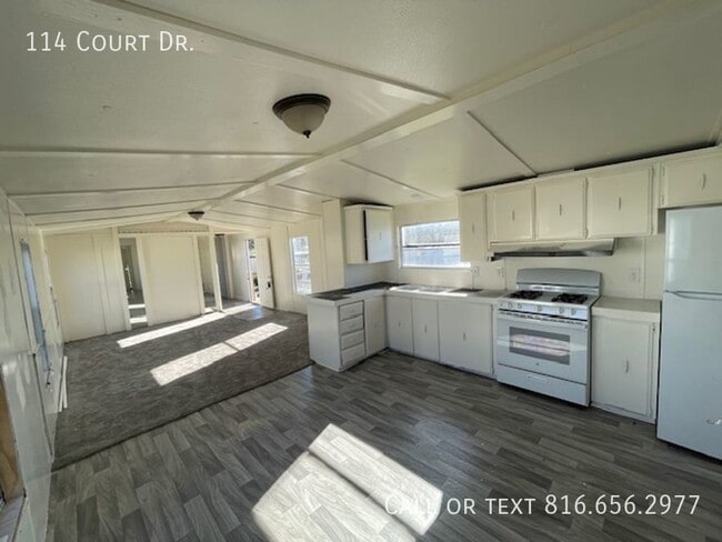 Building Photo - 114 Court Dr
