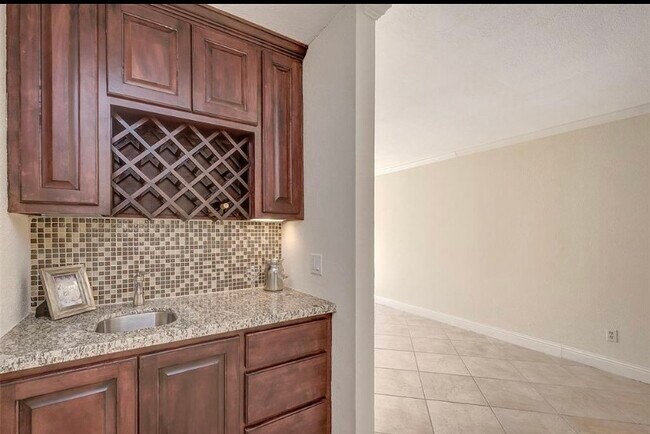Building Photo - 2503 Bering Dr