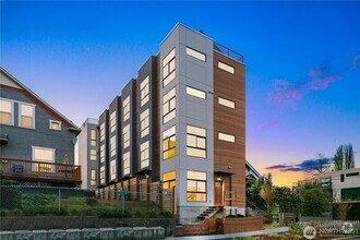 Building Photo - 1431 24th Ave