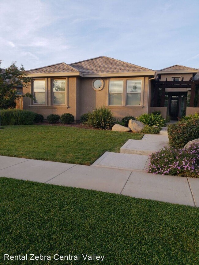 Building Photo - 4 br, 3 bath House - 1945 El Portal Dr
