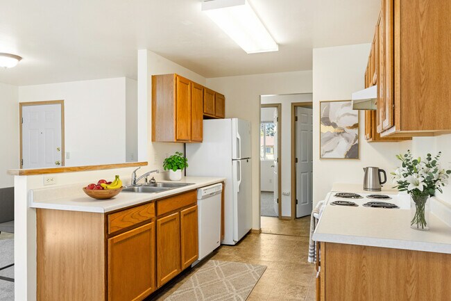 Cocina de muestra - Brookside Park Apartments