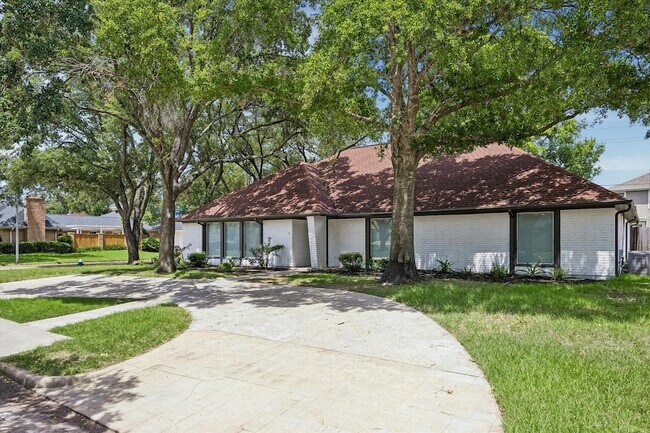 Foto del edificio - 2930 Riata Ln