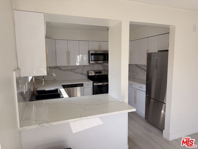 Foto del edificio - 1609 Veteran Ave