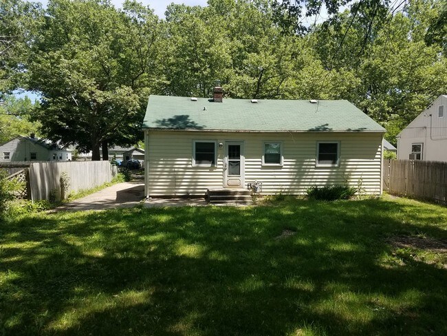 Foto del edificio - 1401 Eastern Pl NE